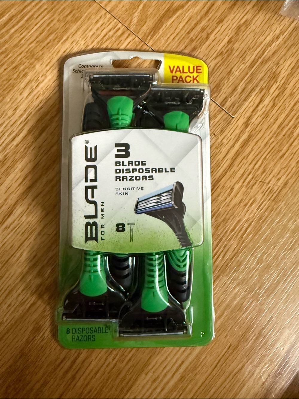 Blade 3-Blade Disposable Razors - Green/Black (8 Count)
